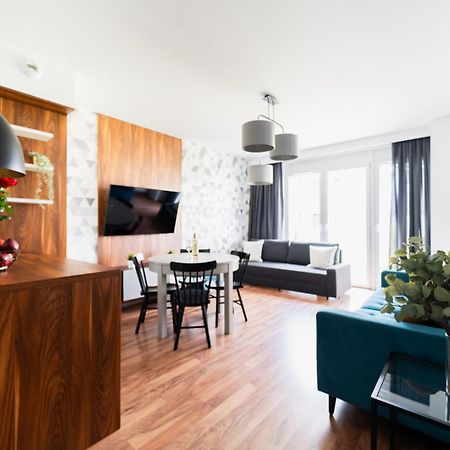 Big Apart - Atal Towers - 3 Rooms - Private Parking Place Wrocław Exteriör bild