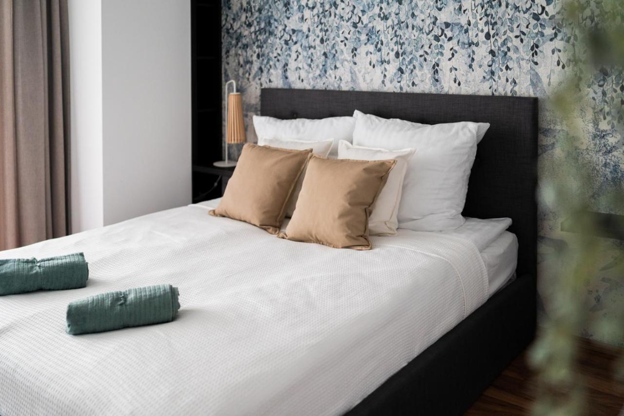 Big Apart - Atal Towers - 3 Rooms - Private Parking Place Wrocław Exteriör bild